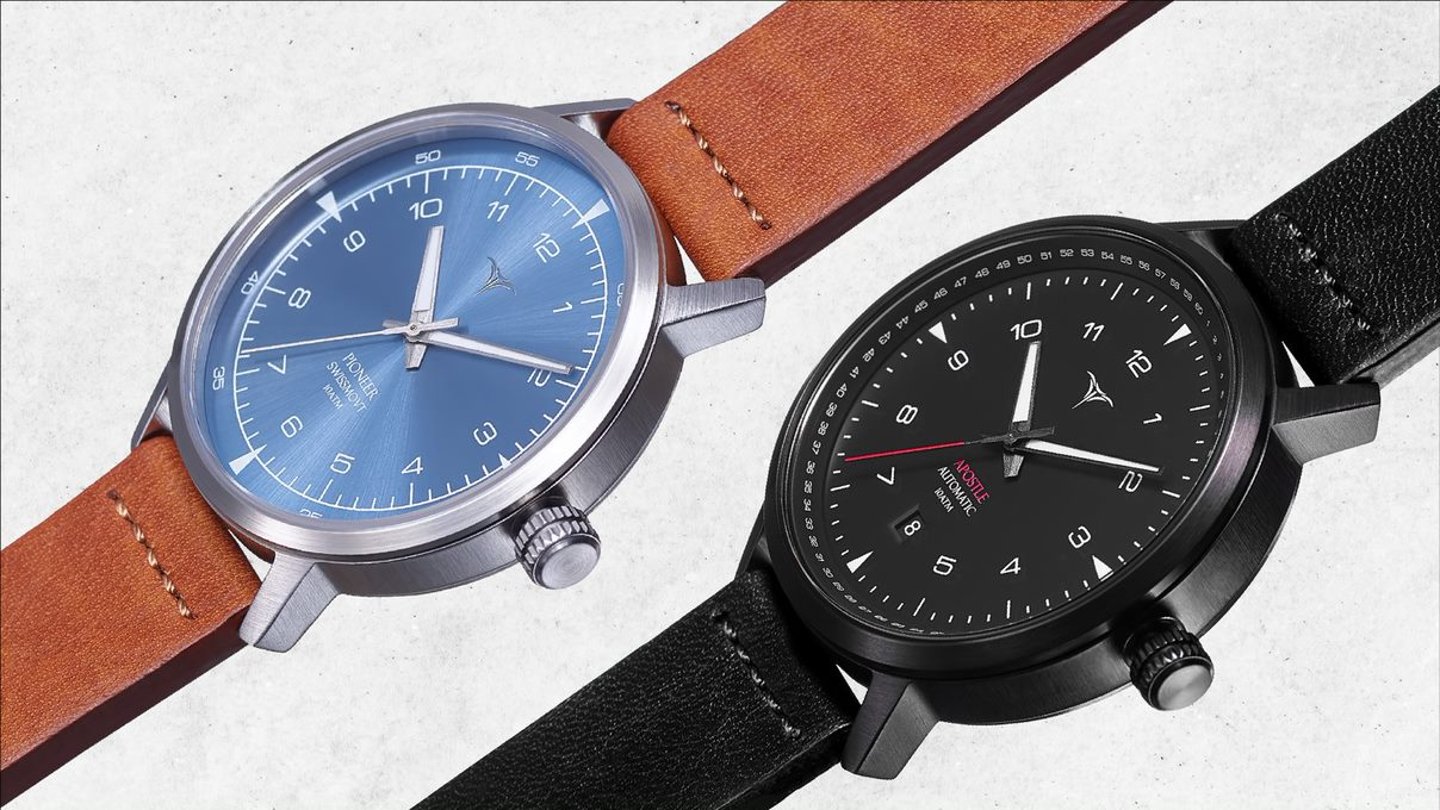 眾籌產品VSTELLE發佈的眾籌產品為兩款簡約時尚的男女通用手錶V-Apostle和V-Pioneer。  V-Pioneer配備了 40 毫米精細磨砂錶殼和瑞士製造的 Ronda 機芯，具有優雅大方的外觀和時間精準。錶盤採用了典雅的圓角方形數字和四個標誌性的等腰三角形。  對於 V-Apostle， VSTELLE選擇了鐘錶業最被廣泛使用的日本機芯 Citizen Miyota Automatic。手錶講求時間準確，這款機芯的設計不但精確度高，而且較耐用和富有美感。